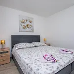 Bety Appartement Dugi Rat